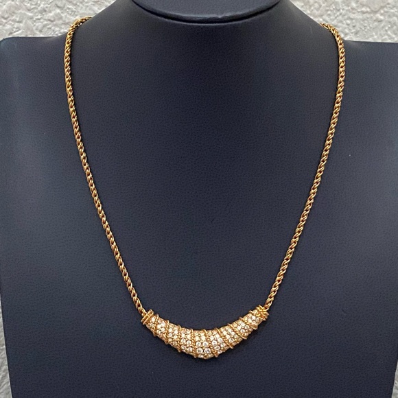 Vintage 70’s SWAROVSKI Swan Signed Gold-tone Slope V Bar Pendant Necklace 17g - Picture 3 of 15